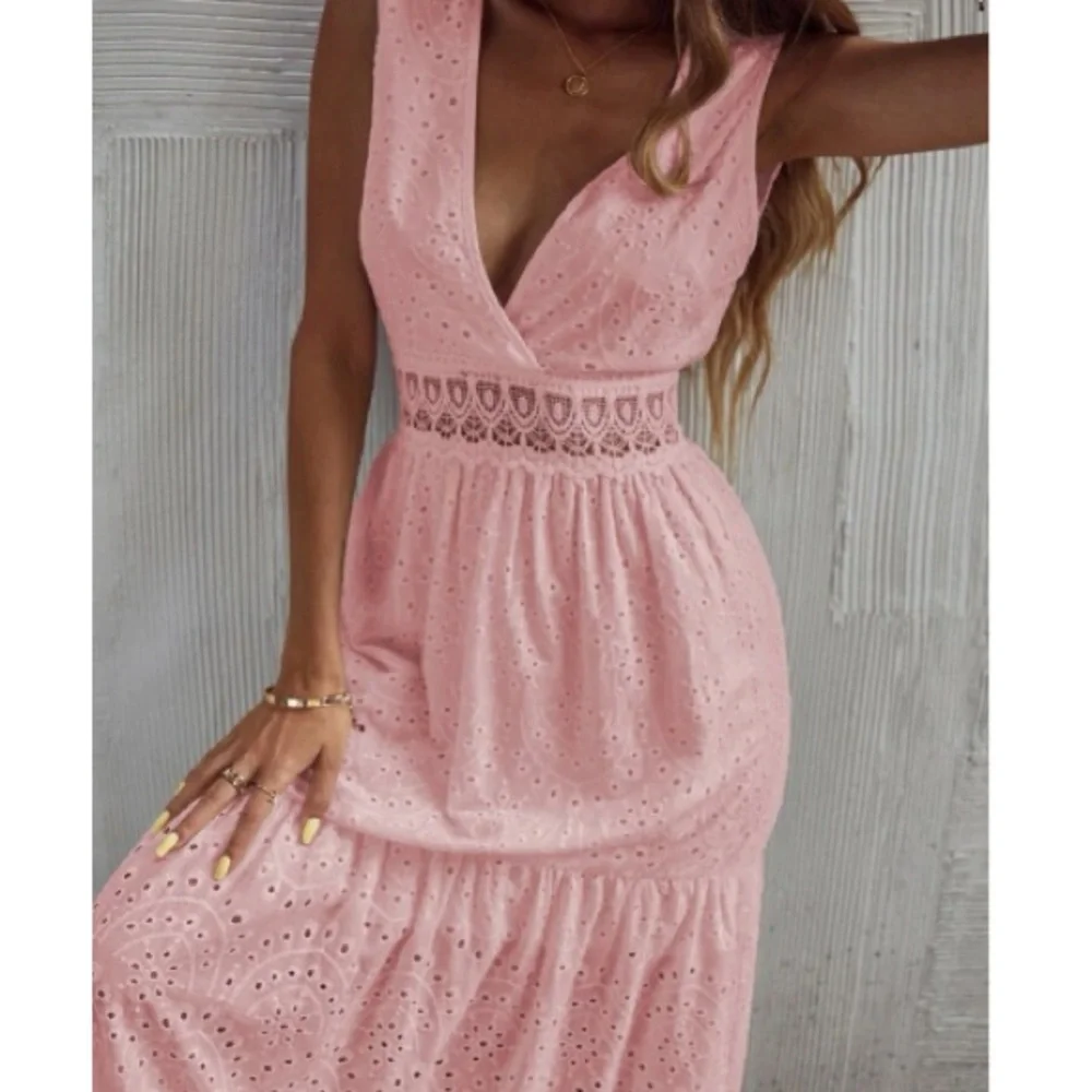 Boho green  lace insert V neck ruffle hem maxi dress - Picture 11 of 16